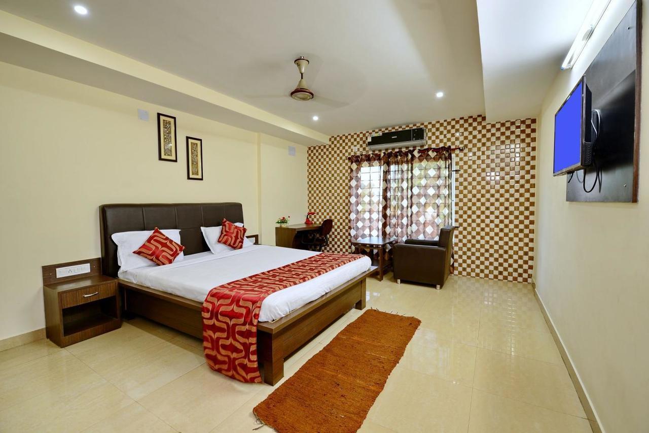 Hotel Rajdhani Bhubaneswar Exteriör bild
